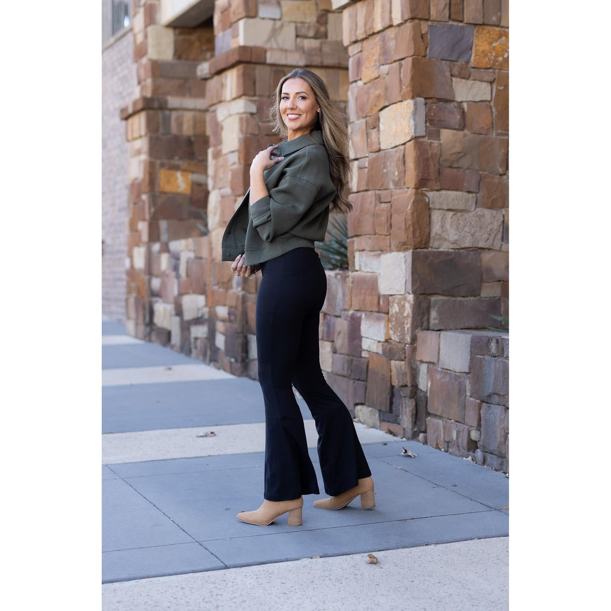 Natalie - Black Super Flare Leggings
